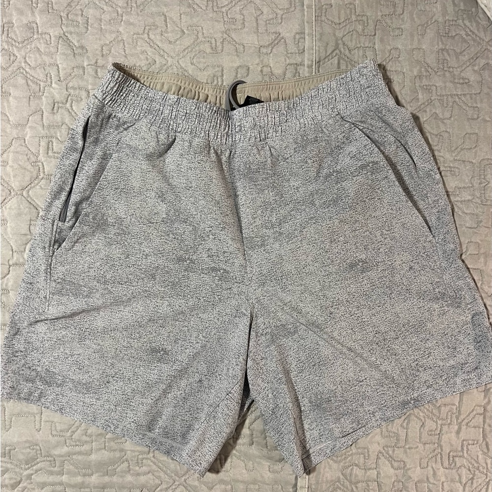 Shorts lululemon pace breaker  7” inseam liner less size M (Updated)
